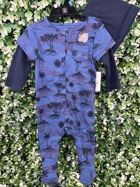 Volcom Baby Boy Palm Print Outfit with Matching Hat, 3/6M